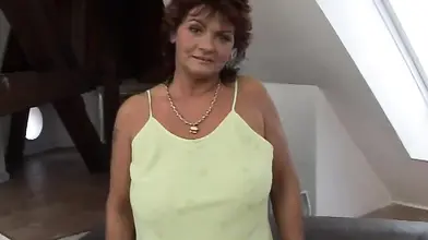 Cougar Mom Spies Cock, Begs to Suck