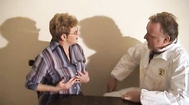 Mature Lynn and Her Lover's Bedtime Bang