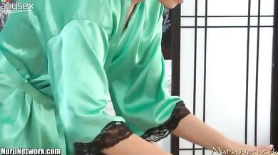 Good Looking Milf Masseuse 69s Customer