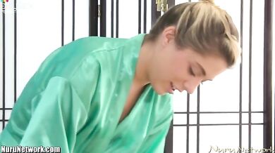 Good Looking Milf Masseuse 69s Customer