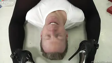 Mature Waitress Demands Cunt Worship