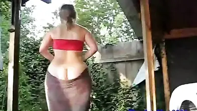 Pigtailed Mom's Webcam Show