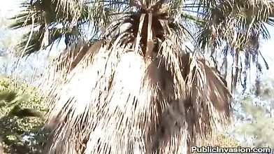 Mature Beach Beauty's Outdoor Oral