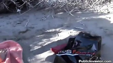 Mature Beach Beauty's Outdoor Oral