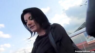 Mature Babe's Public Muff Show