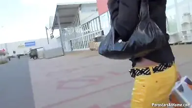 Mature Babe's Public Muff Show