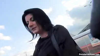 Mature Babe's Public Muff Show