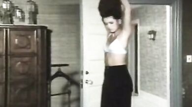 Kinky Mature Woman Seduces Stepson in Bathtub