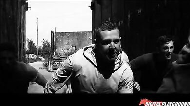 Attractive Brunette MILF Craves Sucking