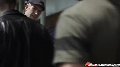 Attractive Brunette MILF Craves Sucking