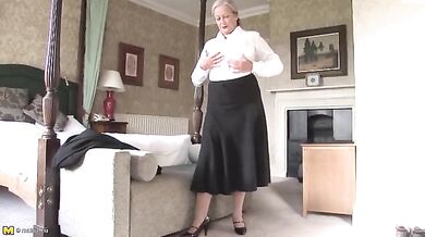 Kinky Granny April Toys Herself in Bed