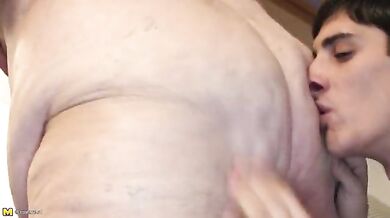 Skinny Lad Licks Mature BBW