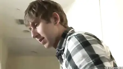 Curvy Cougar Seduces Skinny Guy