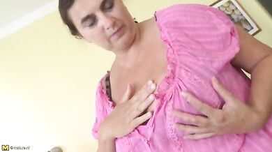 Curvy MILF Plays with Toy