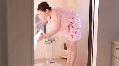 Japanese MILF Hubby Fingering