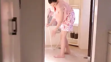 Japanese MILF Hubby Fingering