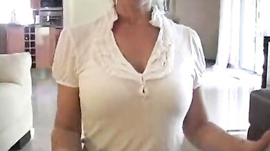 Kinky MILF Deepthroats Fuck Stick