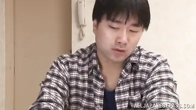 Good Looking Japanese MILF Swallows