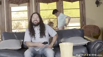 Skinny Guy Plows Mature Babe Eva Notty's Big Ass