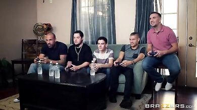 Voluptuous Cougar Serves the Whole Family