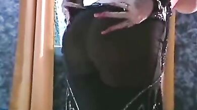 Mature Ladies Show Off