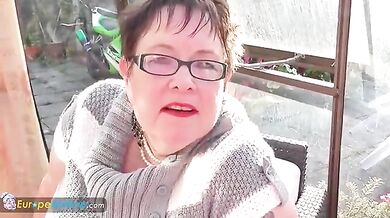 Chubby Mature Woman Plays Outside