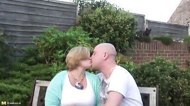 Mature Blonde's Backyard Adventure