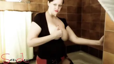 Milf Moans Loudly Riding Dildo in Bathtub