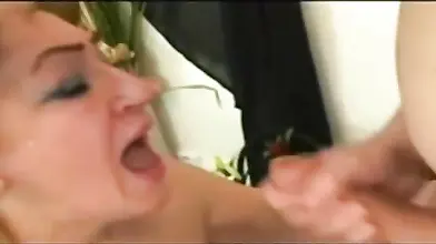 Experienced Mature Lady Sucks Big Cocks