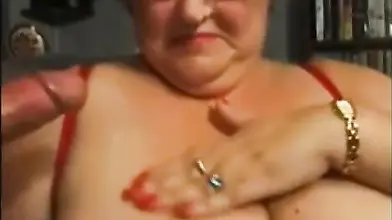 Experienced Mature Lady Sucks Big Cocks