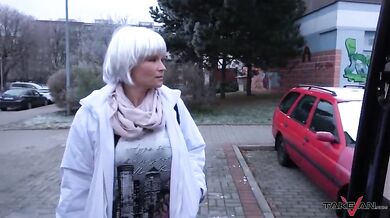 Mature Blonde Van Hardcore