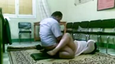 Mature Arab Amateur's Intimate Hardcore Encounter