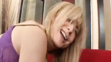 Mature Pornstar Nina Hartley