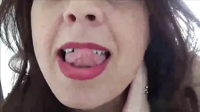 Seductive Mom Diane Andrews' JOI