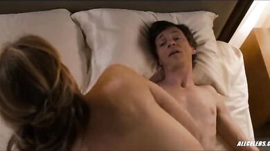 Blonde Cougar Helen Hunt's Sizzling Topless Scene