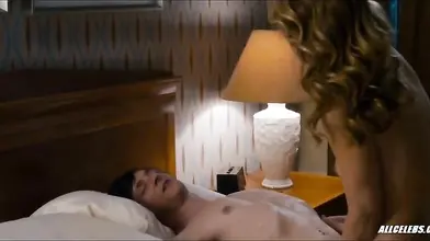 Blonde Cougar Helen Hunt's Sizzling Topless Scene