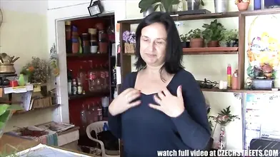 Mature Czech Woman Swallows for Cash