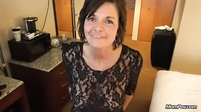 Mature Cougar POV Handjob & Facial