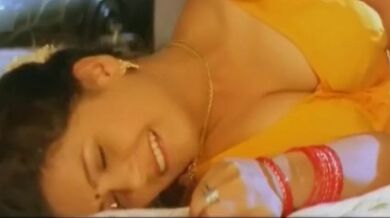 Milf Melts from Intimate Attention