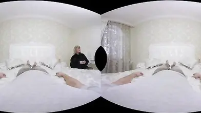 Mature Blonde's 3D POV Pleasure