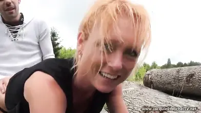 French MILF's Outdoor Anal Adventure