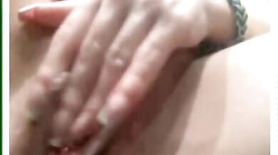 Mature Camgirl's Fierce Masturbation