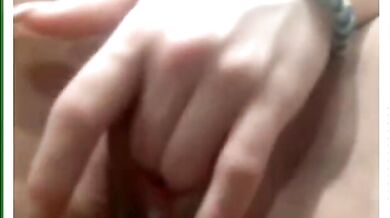 Mature Camgirl's Fierce Masturbation