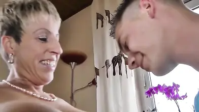 German Mature Slut Enjoys Variety