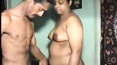Indian Milfs Bang in Bed