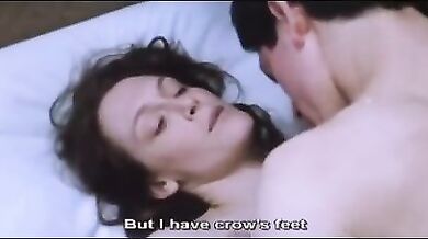 Playful Indian MILF Enjoys Oral Pleasure