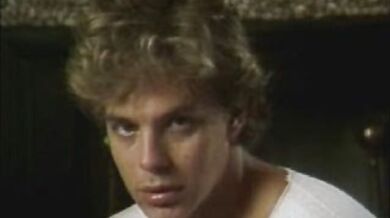 Mature Begs to Be Fucked in Bed