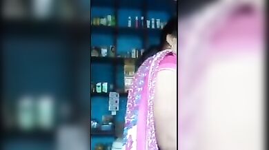 Crazy Hindu Mature Enjoys Hard Doggy Style