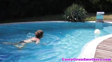 Sexy Mature Mom Fucks Son