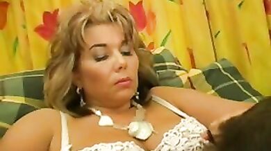 Mature Enjoys All Day Pussy Licking